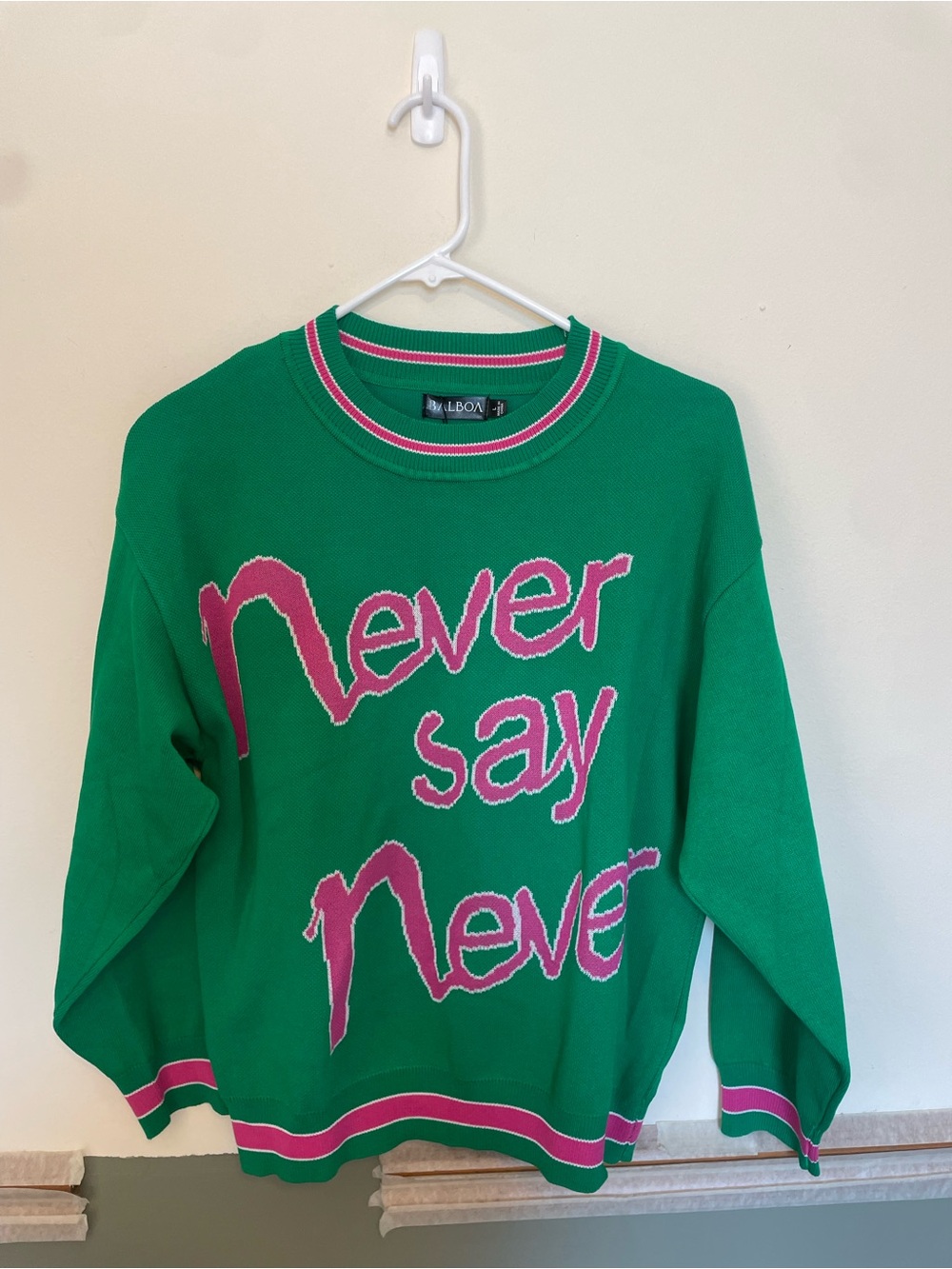 Balboa  Fashion Kelly Green "Never Say Never" Sweater Pink  NWT Allasia Large